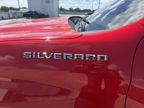 Used 2022 Chevrolet Silverado 1500 Custom image 8