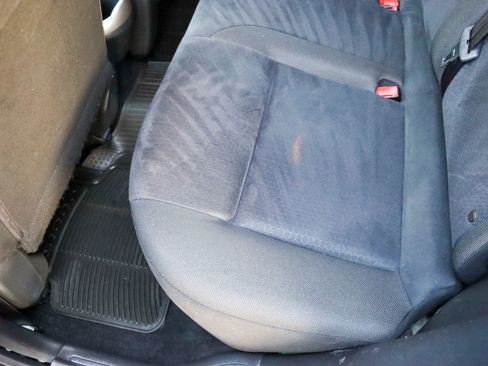 Used 2012 Nissan Juke SV image 17