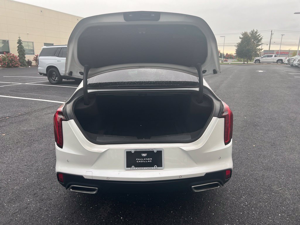 Used 2023 Cadillac CT4 Luxury w/ Cold Weather Package RWD image 15