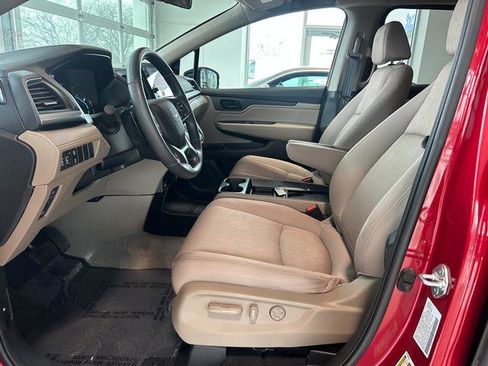 Used 2023 Honda Odyssey EX image 15