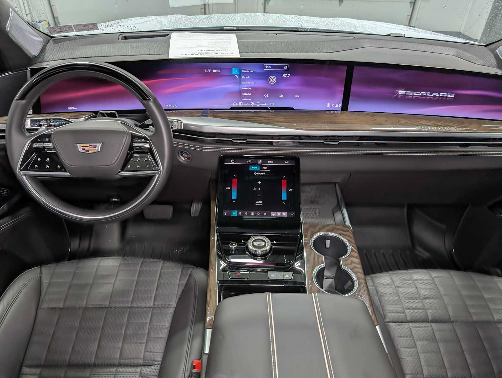 Certified 2026 Cadillac Escalade ESV Platinum Sport w/ LPO, ONYX Package AWD/4WD image 19