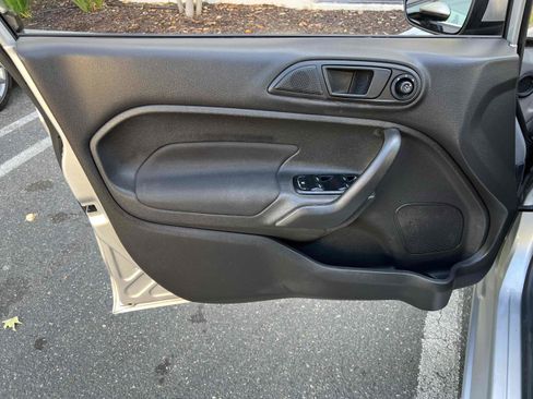 Used 2019 Ford Fiesta SE image 59