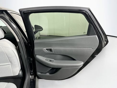 Used 2021 Hyundai Sonata SE FWD image 27