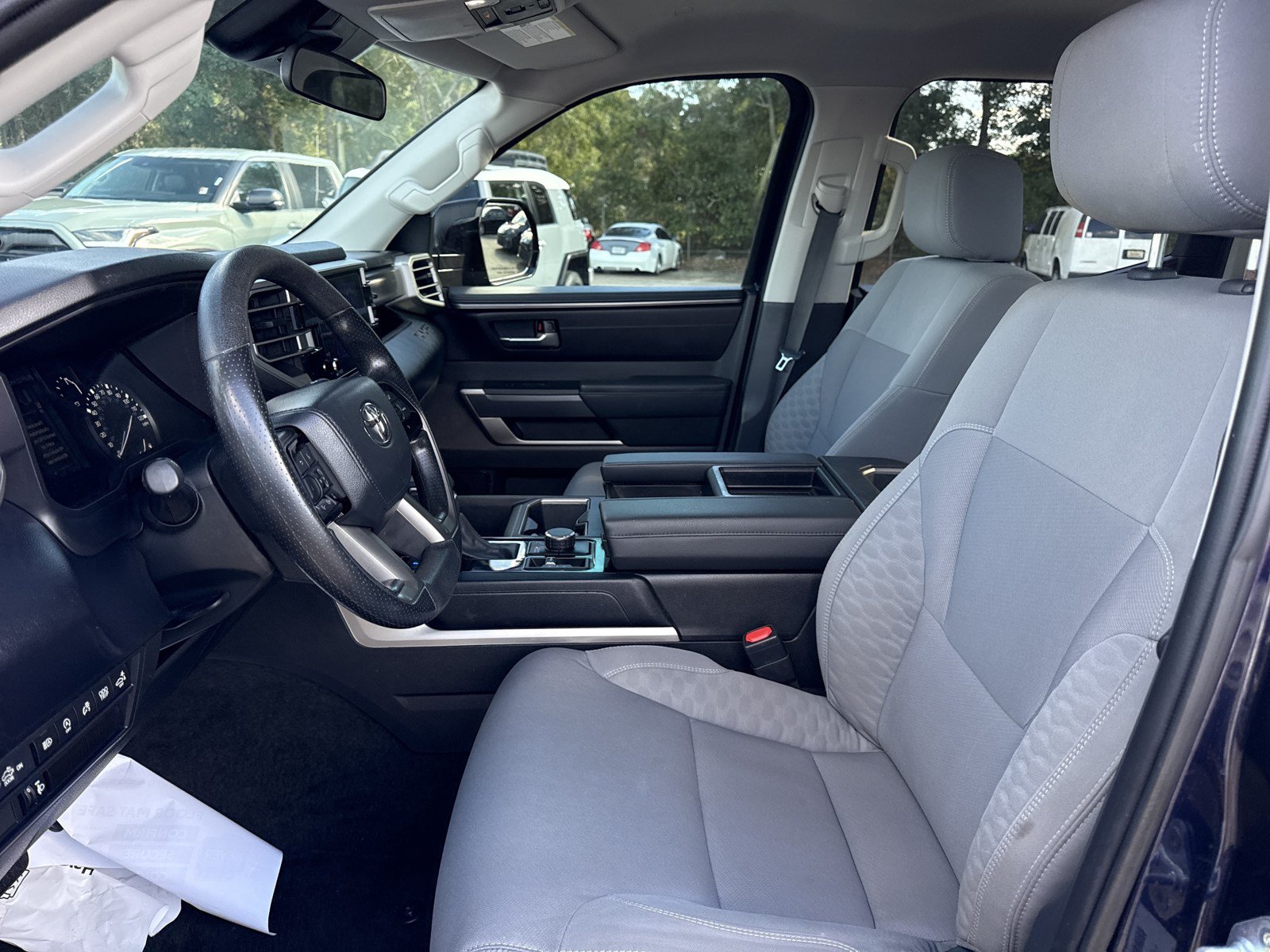 Used 2024 Toyota Tundra SR5 w/ SR5 Convenience Package AWD/4WD image 11