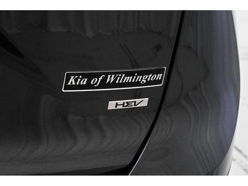 New 2026 Kia Niro FWD image 40
