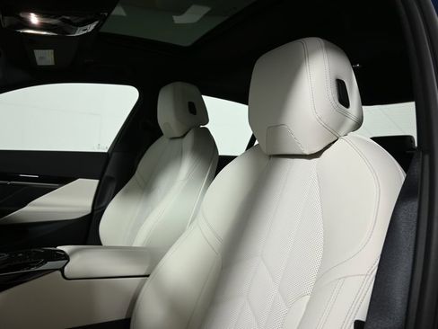 New 2026 BMW 530i xDrive image 16