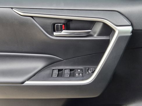 Used 2023 Toyota RAV4 XLE Premium FWD image 20