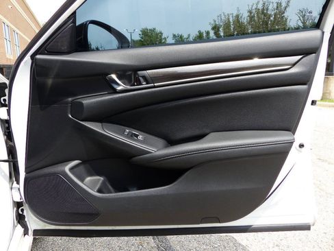 Used 2020 Honda Accord Sport image 39