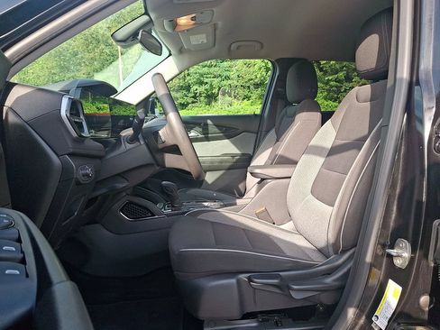 Used 2024 Chevrolet TrailBlazer LT FWD image 13