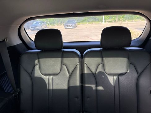 Used 2023 Kia Sorento S w/ Panoramic Sunroof Package FWD image 21