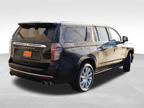Certified 2024 Chevrolet Suburban High Country image 5