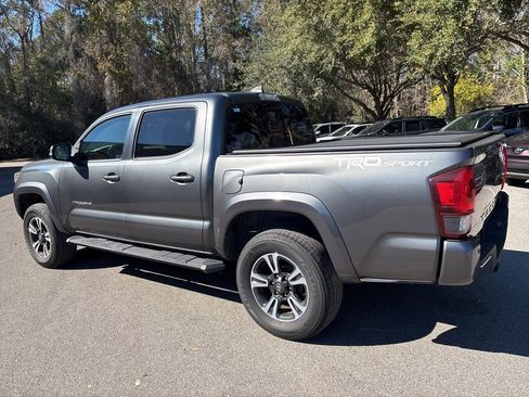 Used 2019 Toyota Tacoma TRD Sport image 26