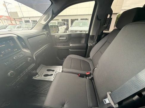 Used 2019 Chevrolet Silverado 1500 Custom Trail Boss w/ Custom Convenience Package AWD/4WD image 20