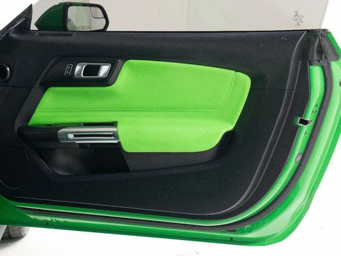 Used 2019 Ford Mustang GT image 23