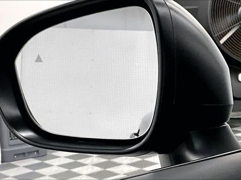 New 2026 Nissan Rogue S image 25