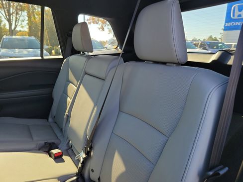 Used 2022 Honda Passport EX-L image 10