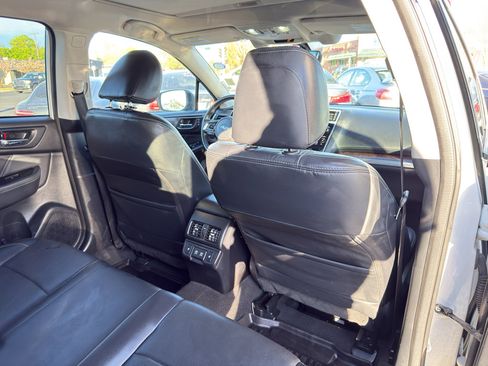 Used 2019 Subaru Outback 2.5i Limited AWD/4WD image 16