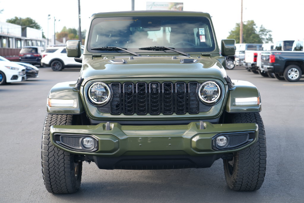 Used 2024 Jeep Wrangler High Altitude AWD/4WD image 16