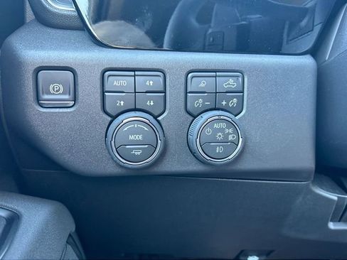 New 2026 Chevrolet Silverado 1500 LT Trail Boss w/ Safety Package AWD/4WD image 18