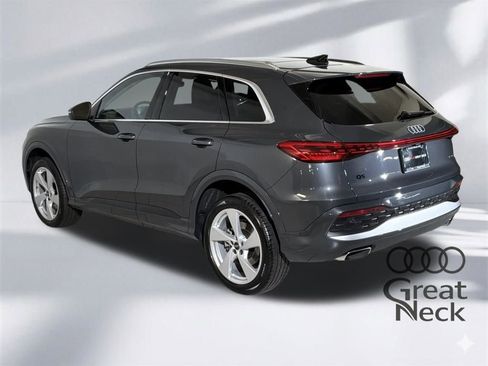 Certified 2025 Audi Q5 Premium Plus w/ Premium Plus image 8