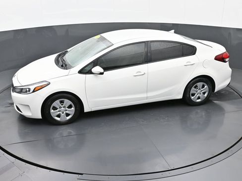 Used 2018 Kia Forte LX w/ LX Rear Camera Package image 35