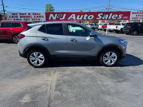Used 2024 Buick Encore GX Preferred w/ Comfort Package AWD/4WD image 4