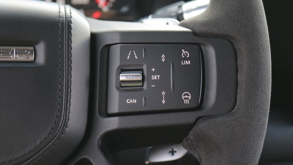 Used 2022 Land Rover Defender 110 V8 AWD/4WD image 20