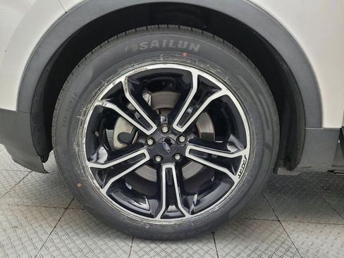 Used 2015 Ford Explorer Sport w/ Equipment Group 401A image 31