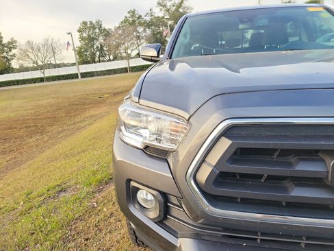 Used 2021 Toyota Tacoma SR5 image 6