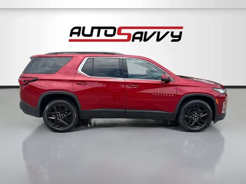Used 2023 Chevrolet Traverse LT FWD image 8