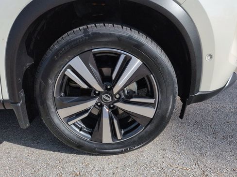 Used 2023 Nissan Rogue Platinum w/ Platinum Premium Package FWD image 10