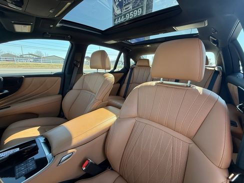 Used 2025 Lexus LS 500 image 13
