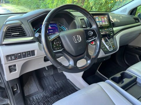 Used 2019 Honda Odyssey EX-L image 2
