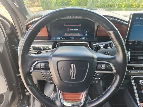 Used 2022 Lincoln Navigator L Reserve image 23