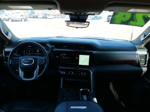 Certified 2024 GMC Sierra 2500 Denali w/ Denali Reserve Package image 19