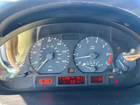 Used 2002 BMW 325Ci Convertible image 16