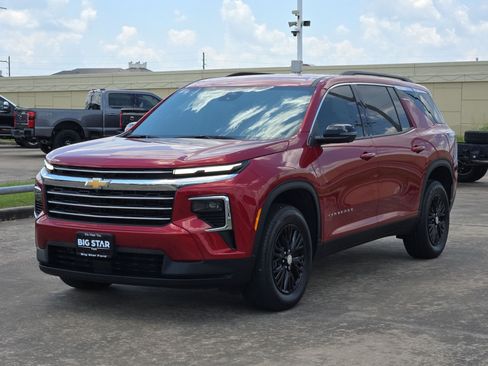 Used 2026 Chevrolet Traverse LT w/ Driver Confidence Package FWD image 10