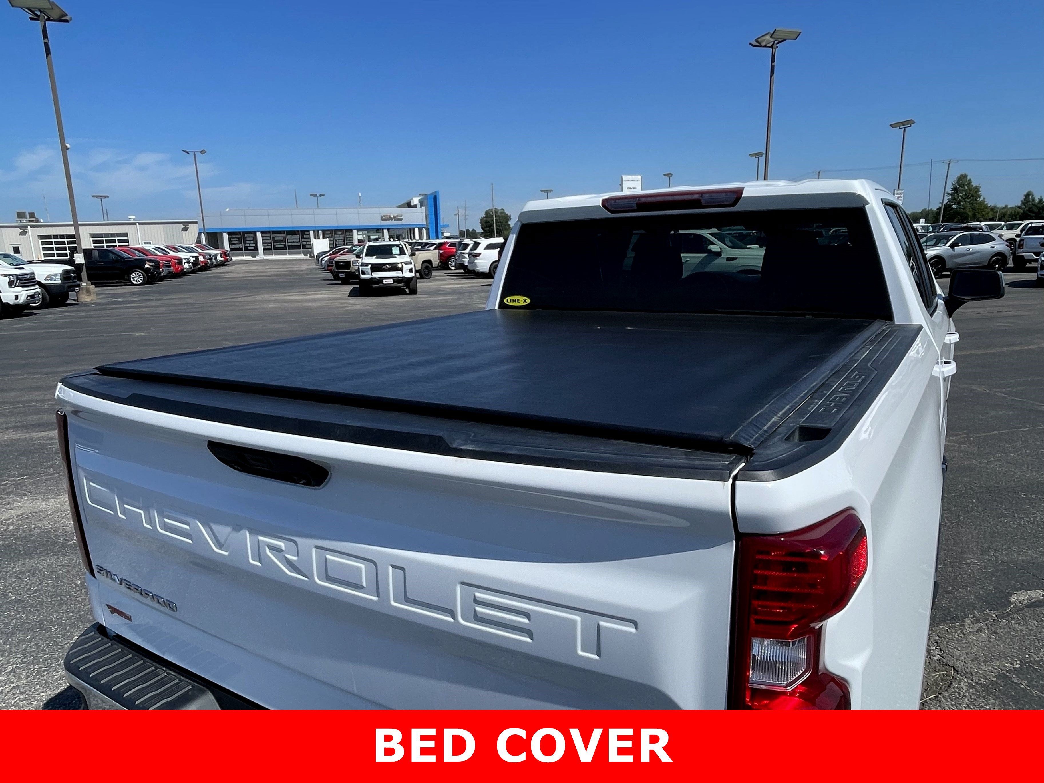 Certified 2023 Chevrolet Silverado 1500 LT w/ Z71 Off-Road Package AWD/4WD image 10