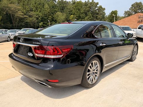 Used 2013 Lexus LS 460 w/ Comfort Pkg RWD image 17