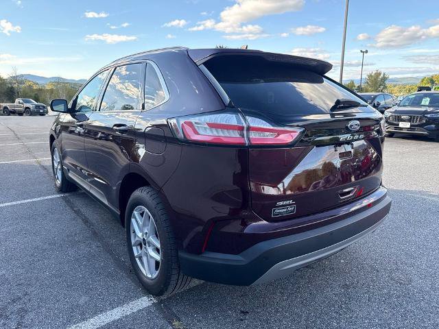 Certified 2024 Ford Edge SEL w/ Convenience Package AWD/4WD image 5