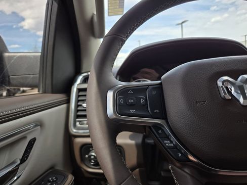 Used 2025 RAM 1500 Laramie image 17