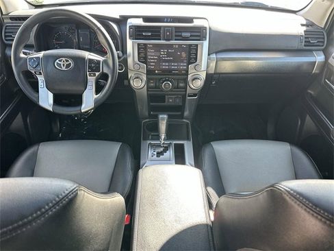 Used 2022 Toyota 4Runner SR5 Premium image 20