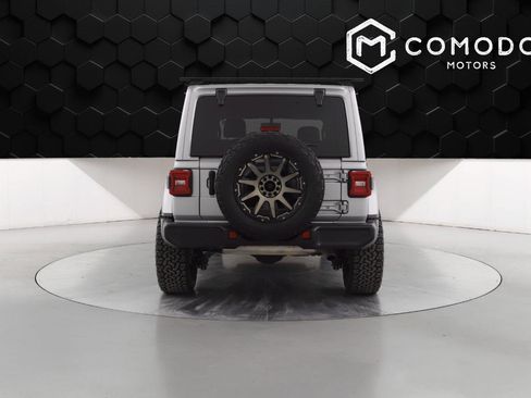 Used 2021 Jeep Wrangler Unlimited Sahara w/ Uconnect 4C Nav & Sound Group image 4