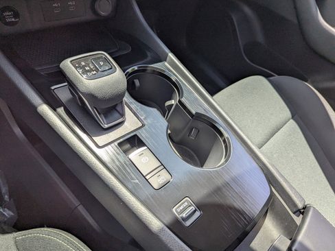 Certified 2024 Nissan Rogue S FWD image 26
