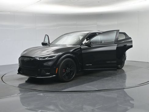 Certified 2025 Ford Mustang Mach-E GT AWD/4WD image 32