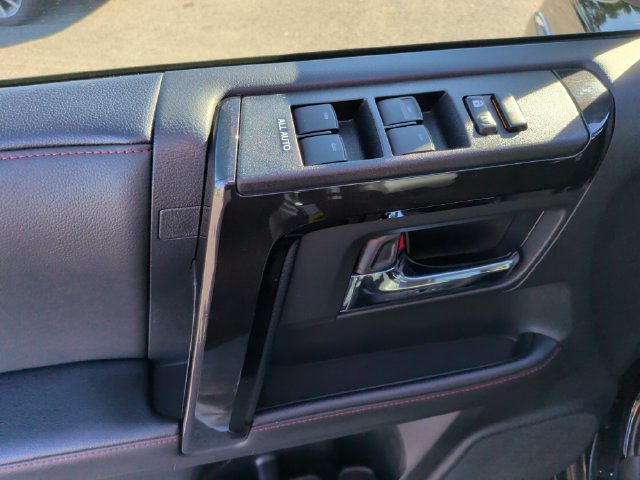 Certified 2023 Toyota 4Runner TRD Off-Road Premium w/ Off Road Premium Plus Package AWD/4WD image 11
