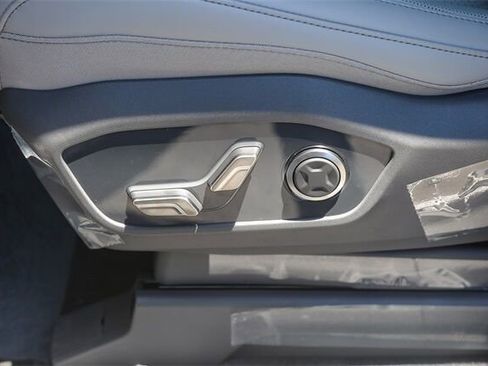 New 2026 Kia EV9 Wind image 21