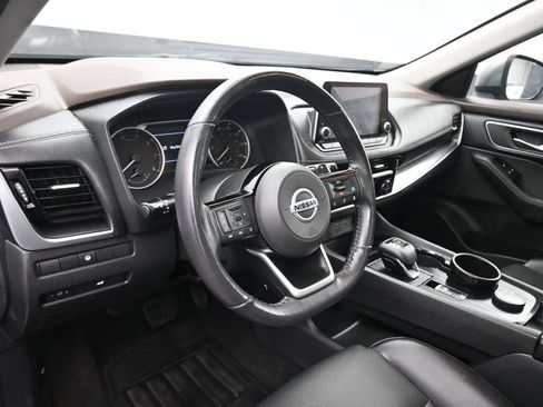 Used 2021 Nissan Rogue SV w/ Premium Package AWD/4WD image 13