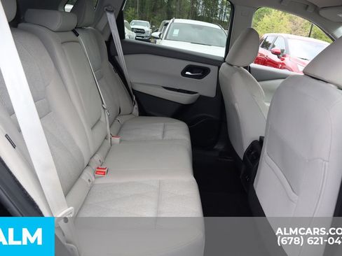 Used 2025 Nissan Rogue SV FWD image 22