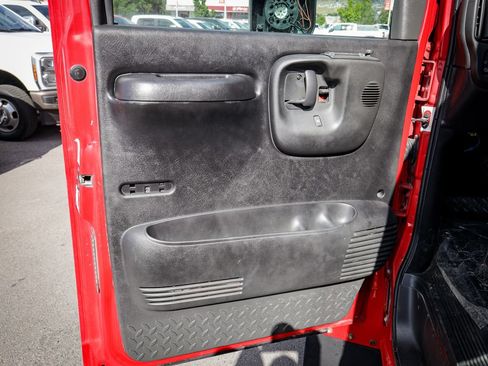 Used 2006 Chevrolet Kodiak C4500 2WD Crew Cab image 15